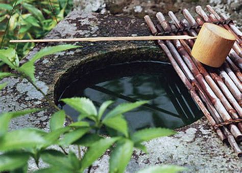 水 象徵|水的象征与崇拜：古代文明中的文化意涵探析